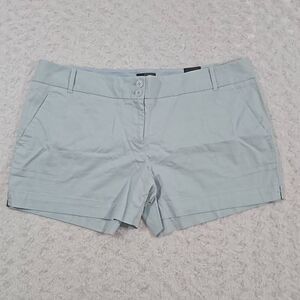 The limited women's size14 light blue, easy short chino short 4' inseam NWT